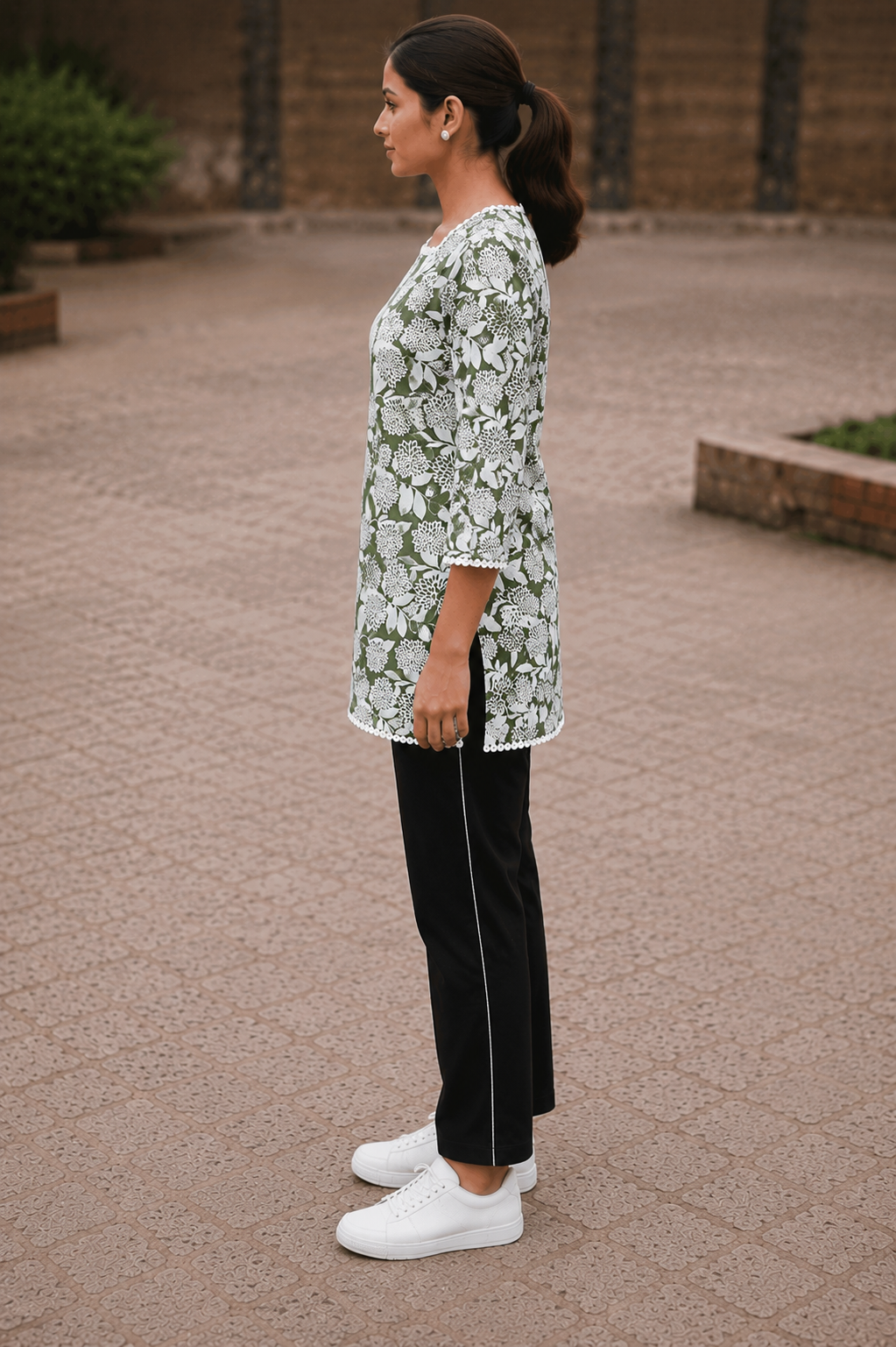 Women's Green Floral Print Cotton Kurti Top